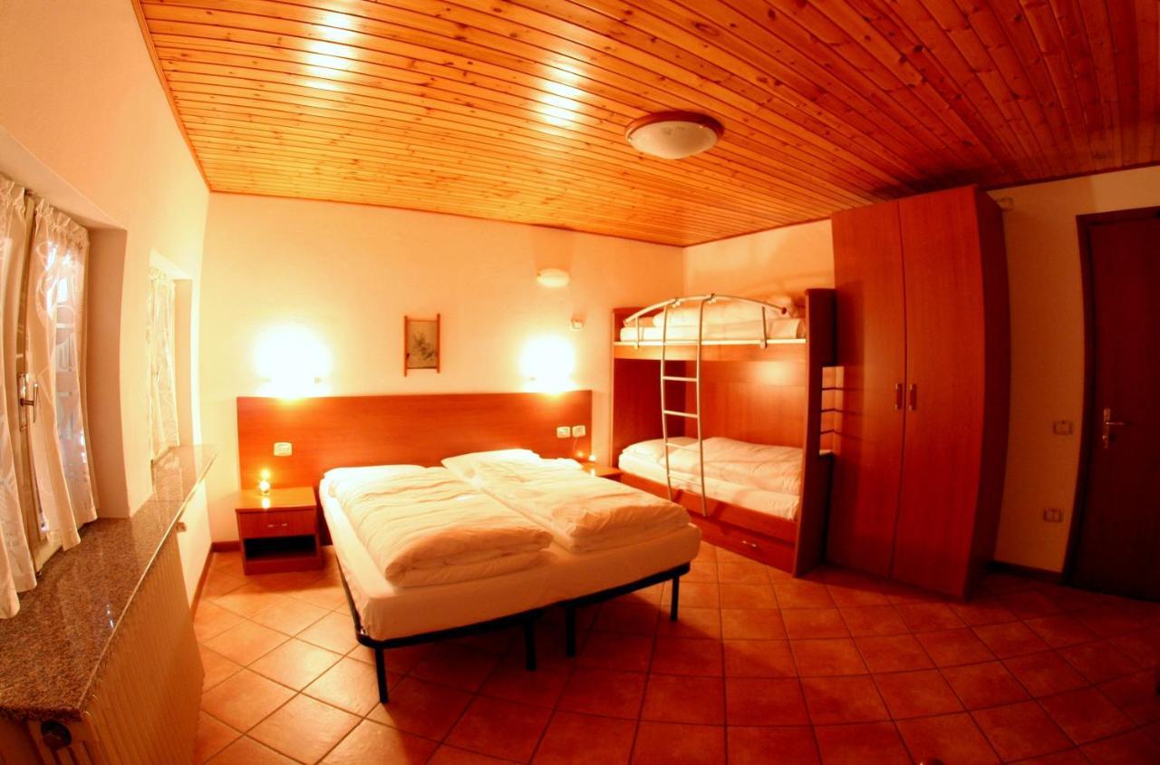 Hotel Milano Piazzatorre Bagian luar foto